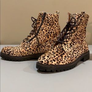 LUCKY BRAND Leopard Print Cow Hair Boots Size 10